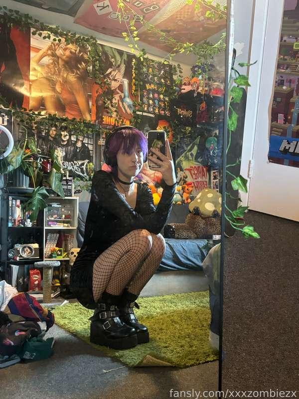 xxxzombiezx image #5