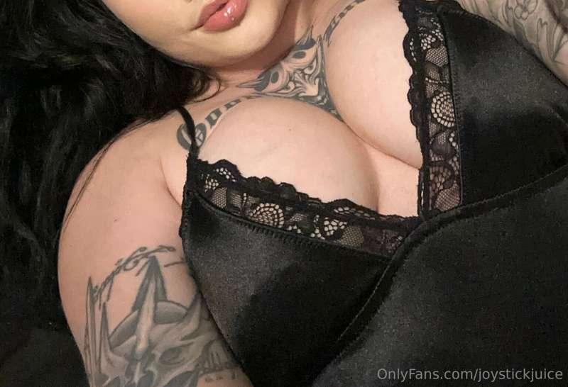 For all my little subs who like to be humiliated this is for..
