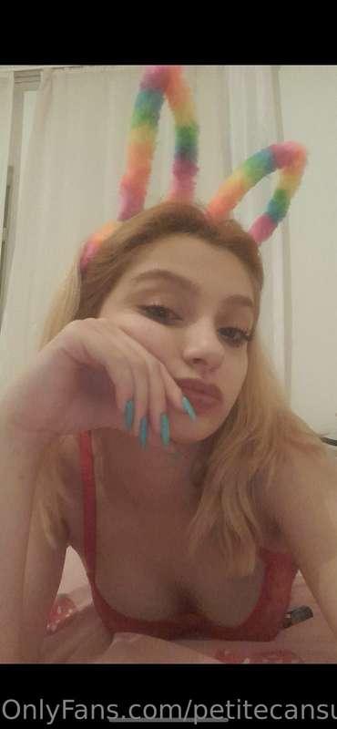 Feeling a bit bored at the moment maybe you can make my day?