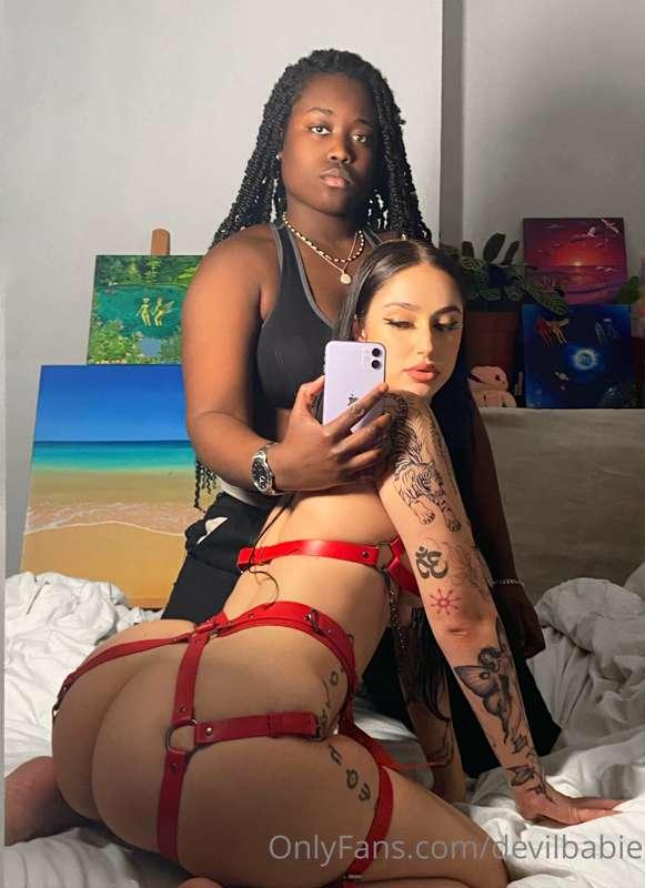 we’re so hot 🥵 should we make content together?