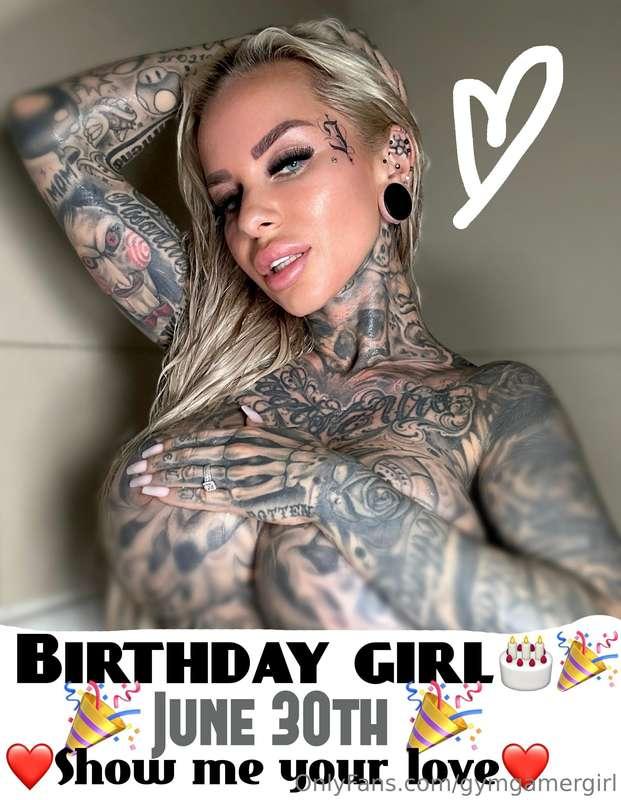 **My birthday is coming.🎂🥳Show me your love.💗🥰**