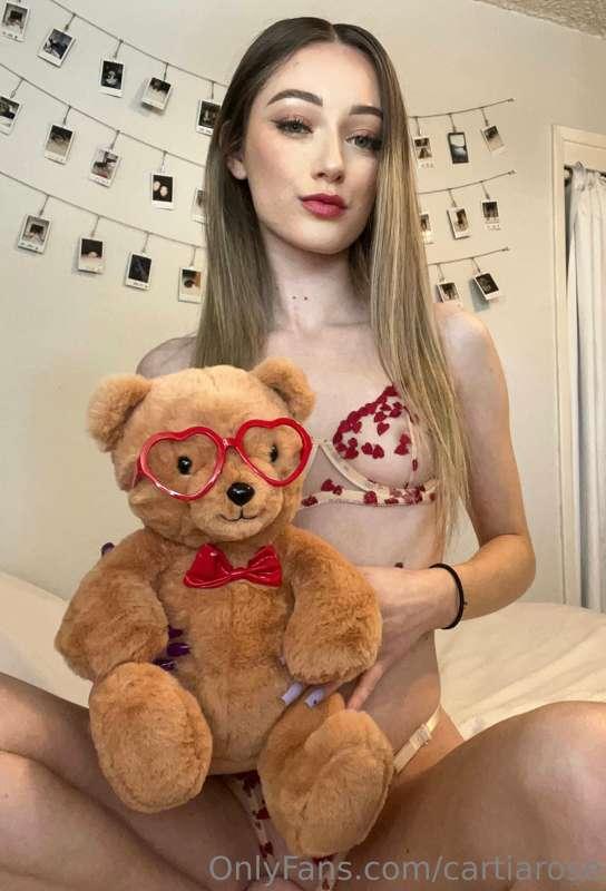 Will you be my Valentine? ❤️💋