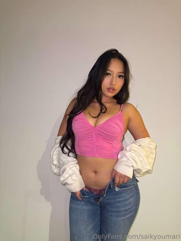 Seduction starts with a stare... cum chat with me💋