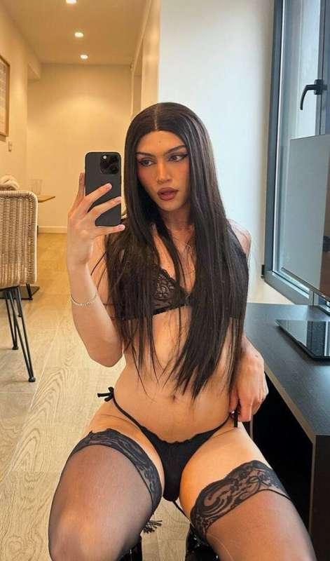 Gorgeous lady @tsbiancamilashe will love to milk your cock 👅..