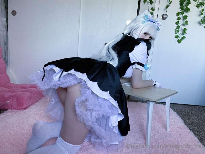 I’m running a Valentine’s Day sale on my main page! 💖@emiigo..