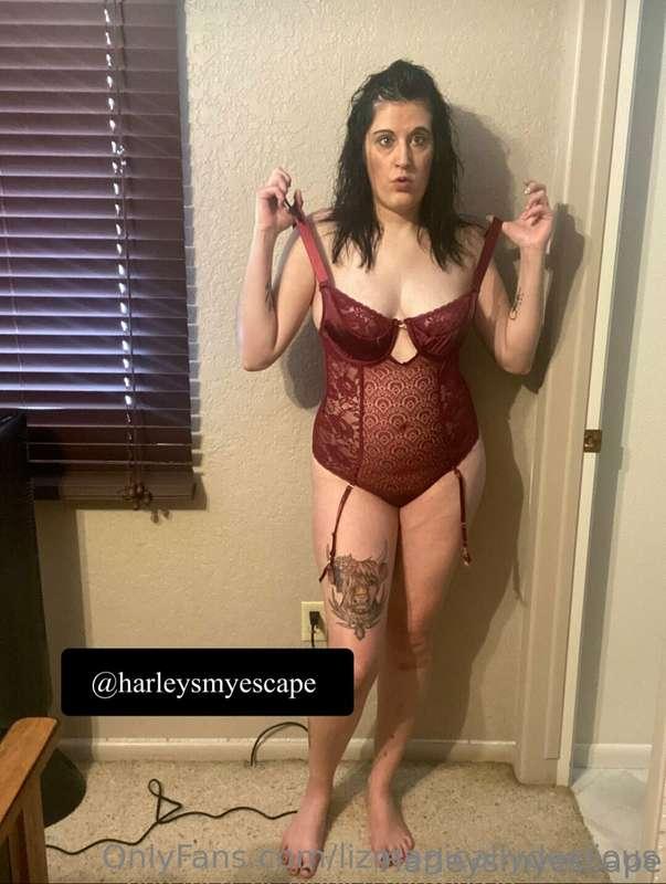 lizmagicallydeclious image #0