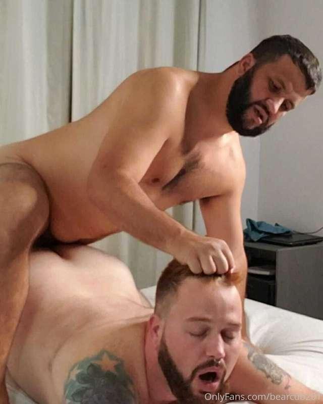 Check Out My Friends

@sirshimerus Brazilian bear couple! 🐻🐻..