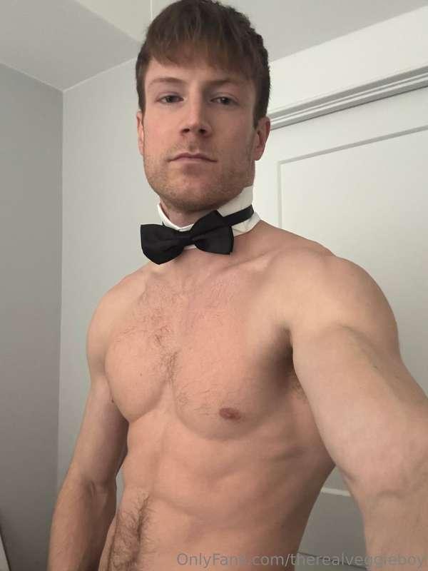 Waiting to make my big reveal 🍑 🙃 