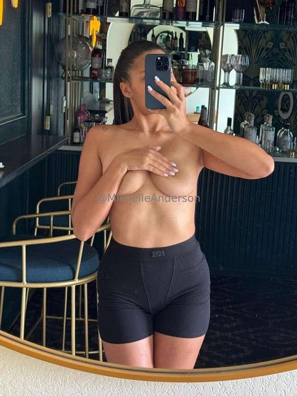 Hey babes just a quick update, I’VE DECIDED TO START DOING C..