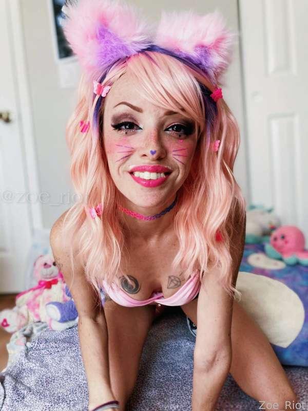 zoe_riot image #9