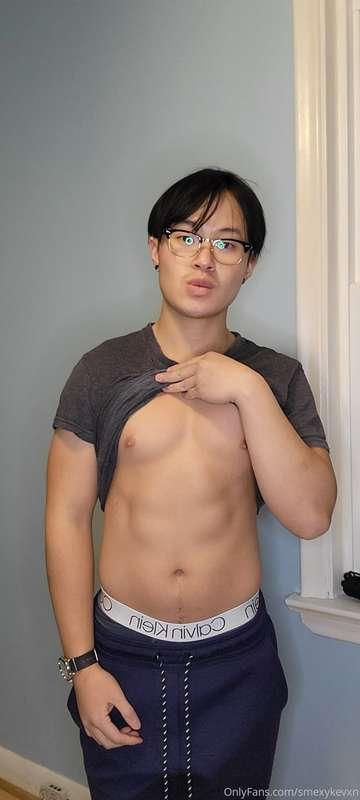 Am I a slutty nerd or a nerdy slut 🤔