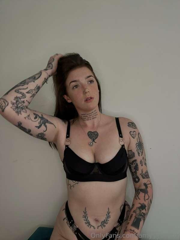 Getting fucked raw is so hot, the risk that i might get preg..