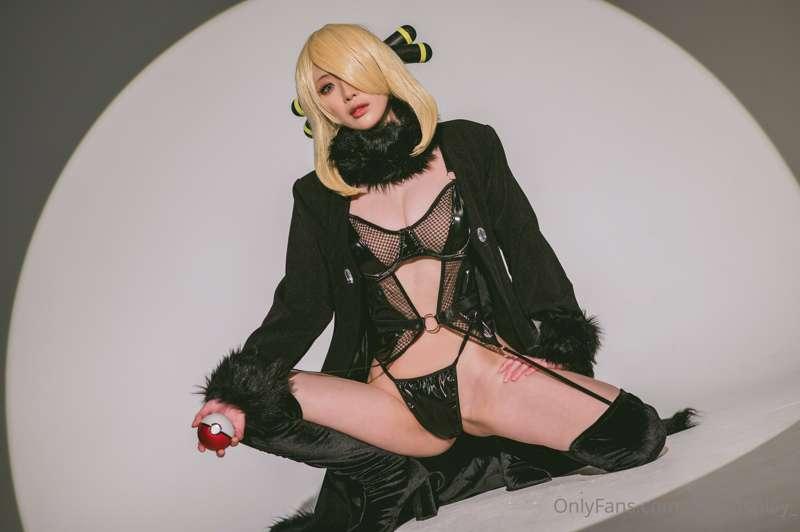 Some HD sneak peeks of this month's Cynthia lewd set on P🅰️t..