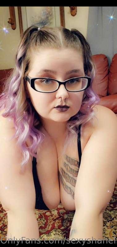 If you want to see titties, ass, a this 😻 on the daily witho..