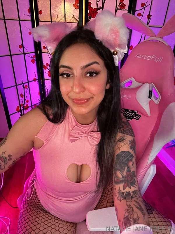 if i was ur gf u could grab my ass any time u wanted :3