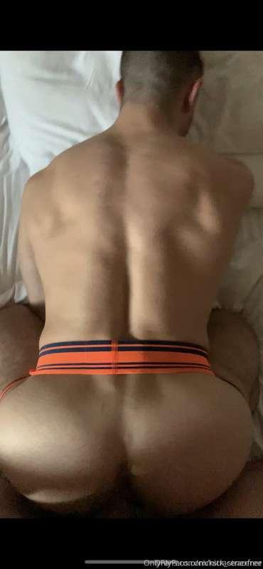 Beat that HOLE and fucked a HUGE load into this muscle jock!..