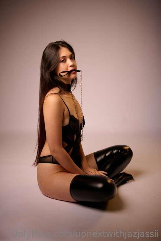 Uh la la la! ☝️😍 Möchtest du mehr solcher Bilder von mir seh..