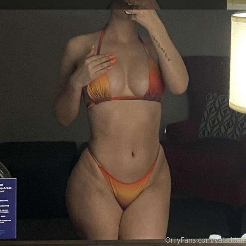 Check your messages for a surprise 🍑😉 (my VIPs got it for fr..