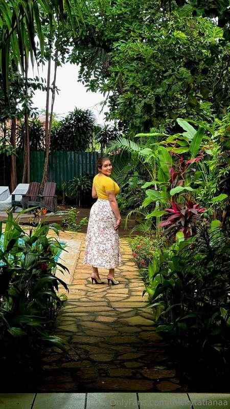 I'm feeling very tropical 💋