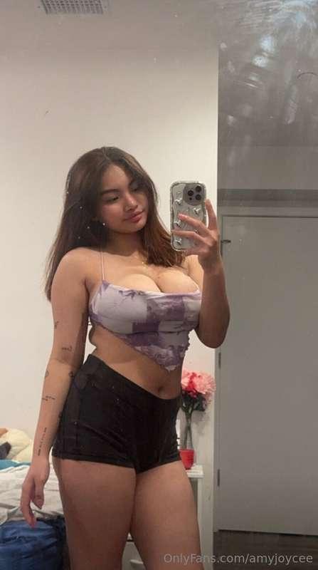 look in my eyes 😩