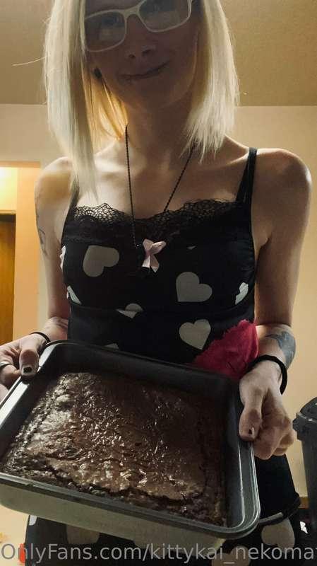 Brownies, I think so! 🫶🏻 nothing more perfect on a cold Sund..