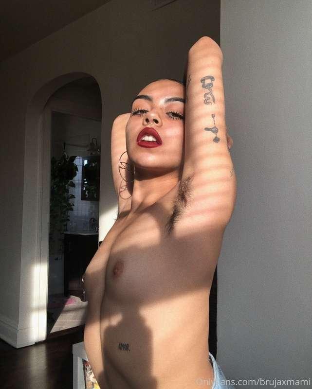 brujaxmami image #0