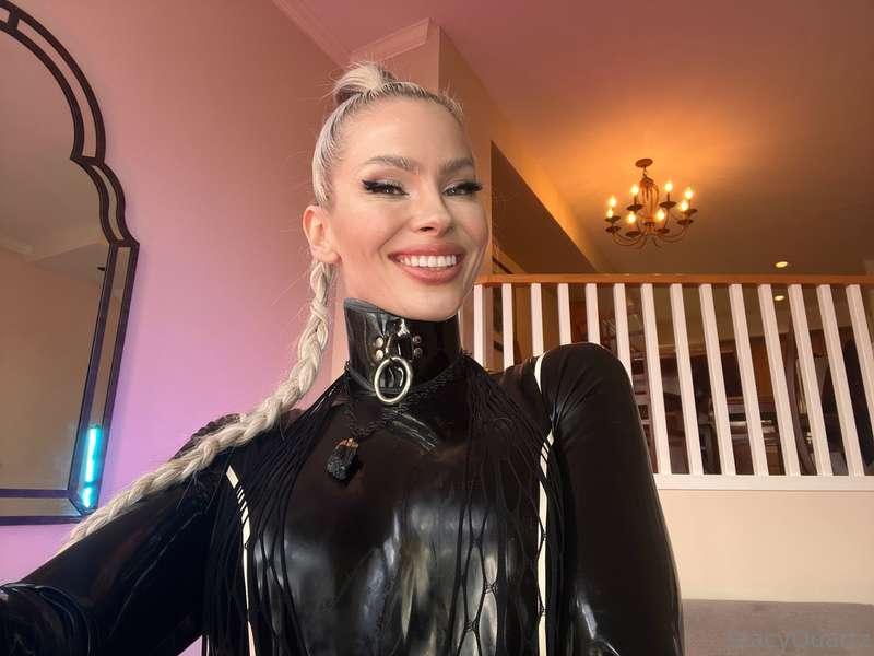 FIRST FAN TO TIP $30 GETS LATEX BUNDLE WORTH $300 RN🖤💦