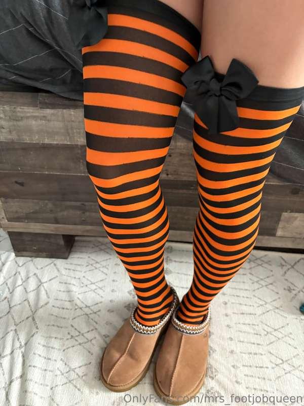 mrs_footjobqueen image #12