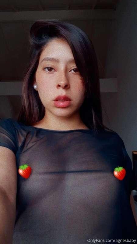 would you eat these strawberries? 🤭🍓🔥