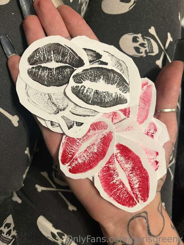 gimme a kiss