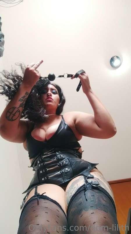 Good night slave, I hope you can't sleep without worshiping ..