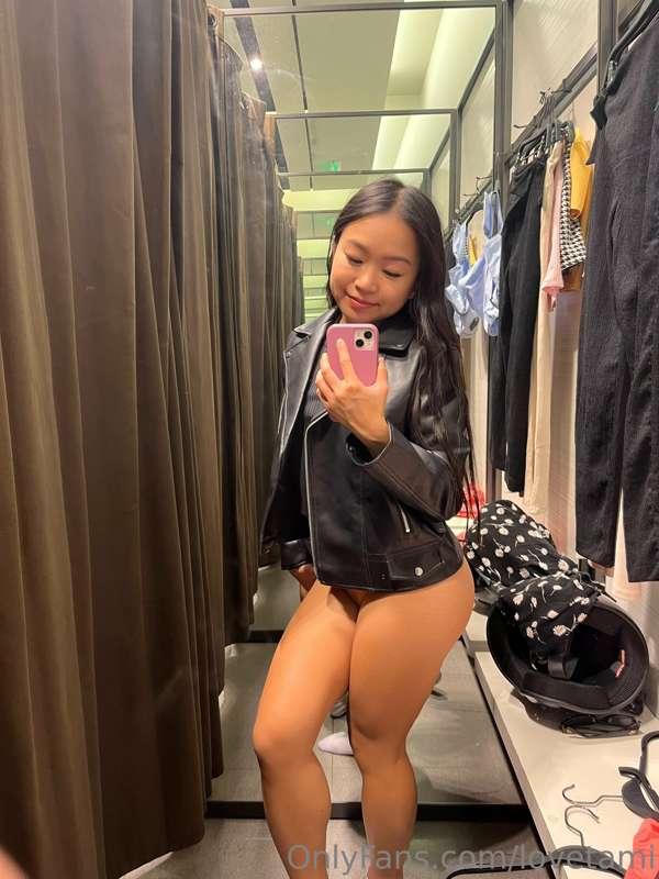 What do you think of leather jackets? 😄🫶🏼 I recently got a m..