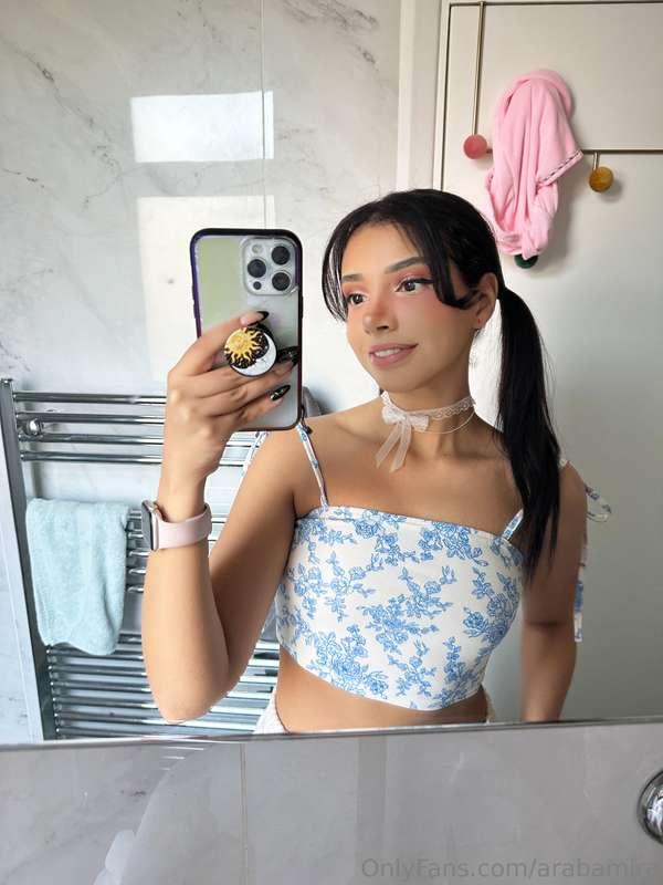 Mirror check: still pretty 😍