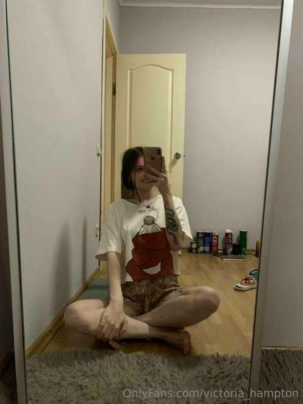 If you try a little more, it will be the lotus pose🤪 as far ..