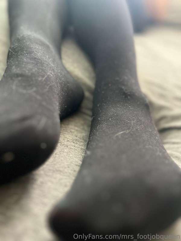 mrs_footjobqueen image #4