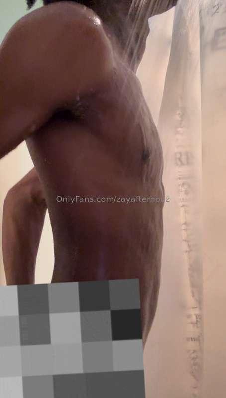 U like this angle 😏? Read t*wi*t* r bio to see free + more🖤