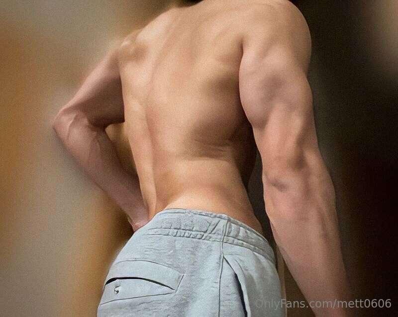 It is the triceps of the upper arm as seen from behind 💪