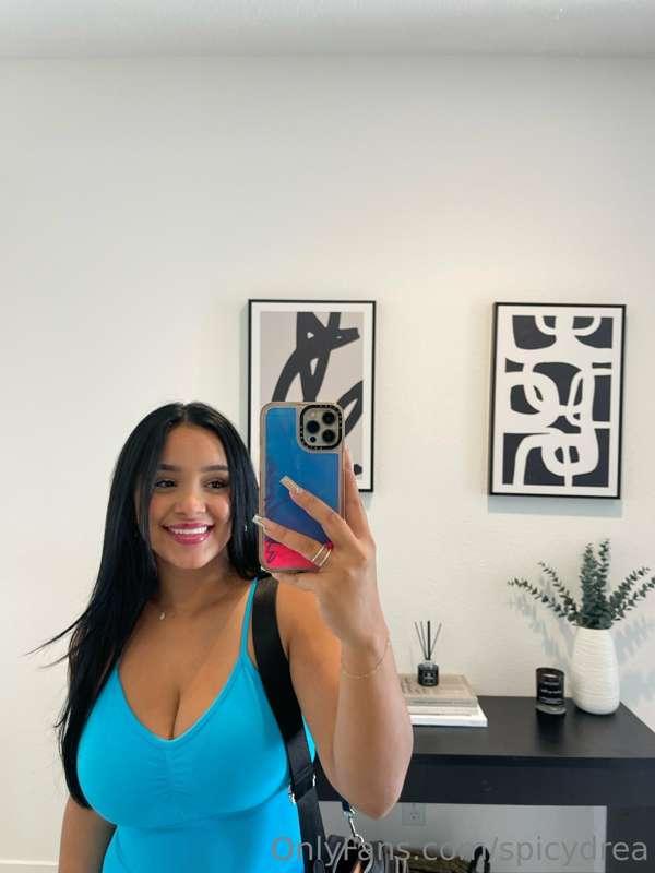 happy sunday babe 🤗