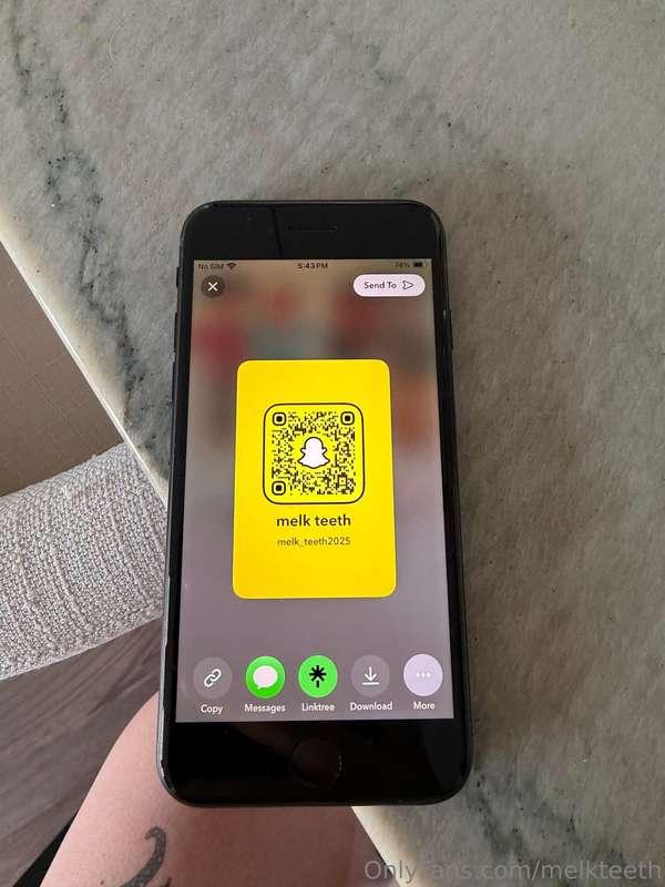 HIII HAPPY SUNDAY! my friend gave me a phone to use :) so we..