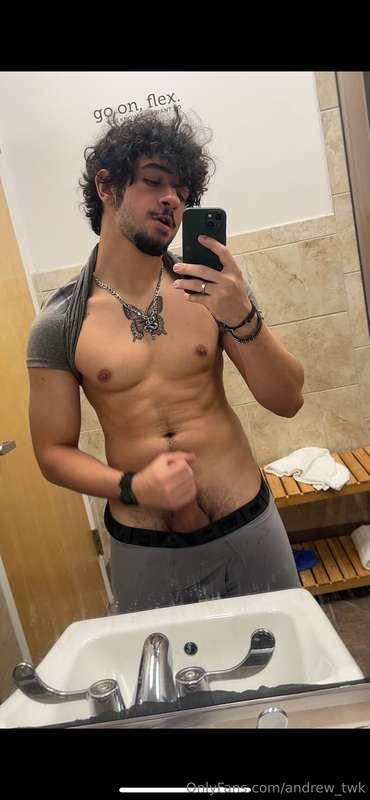 i need a fuck buddy