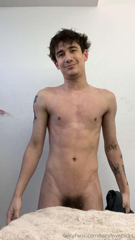tonylovelocks image #0