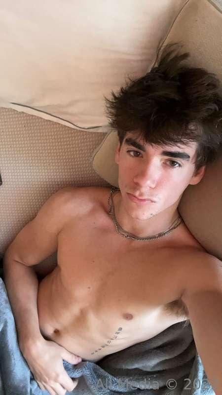 Come join me on my VIP page. I am sending out a free video t..