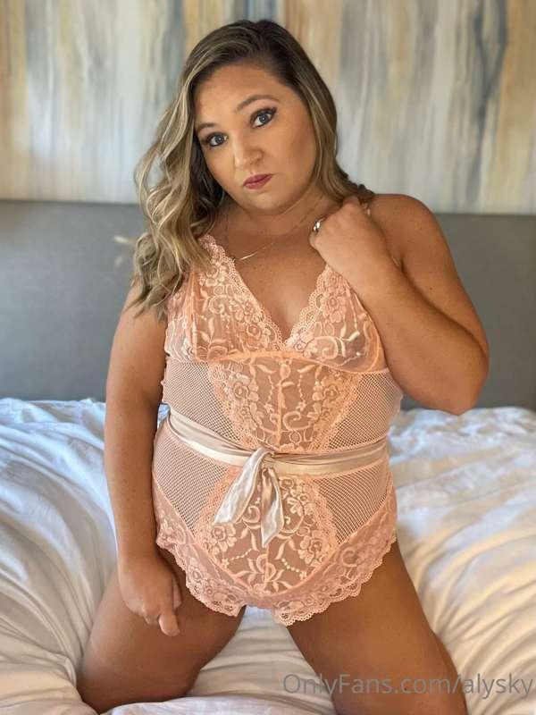 Peach and make me cream. 🍑