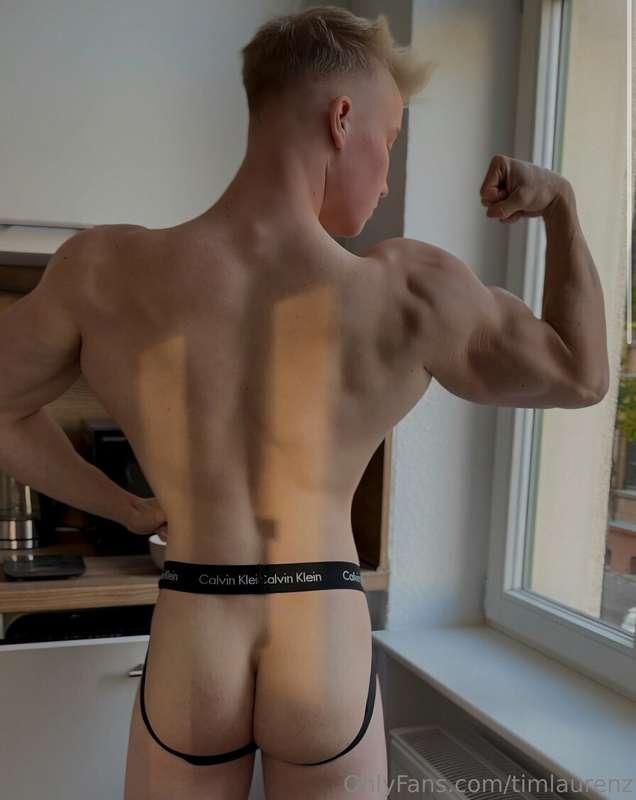 You like my muscle ass in jock straps?
