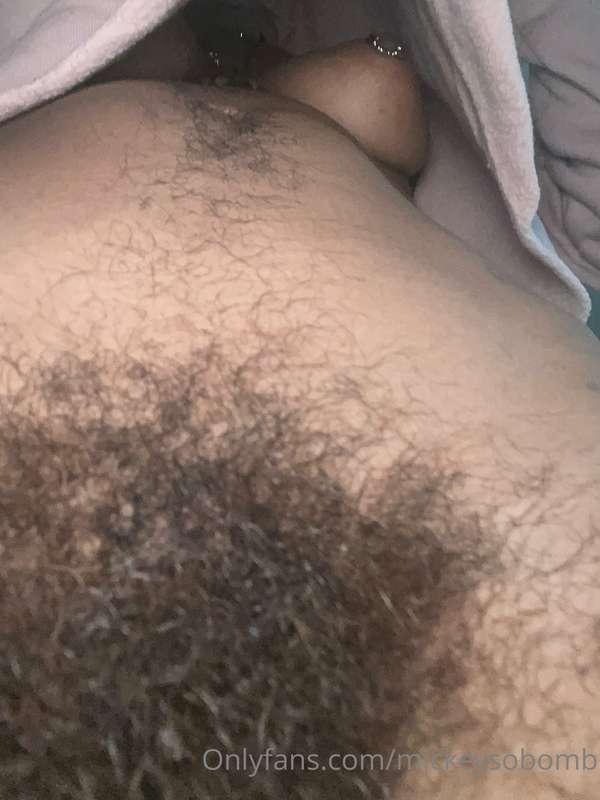 👀