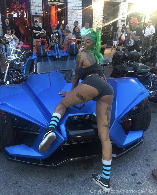 https://onlyfans.com/zoeesavage

My IRL beautiful, funny, su..