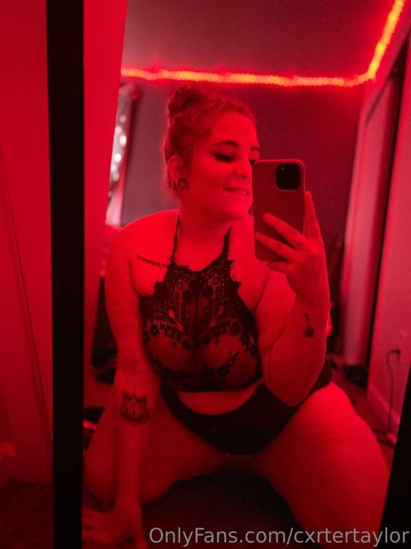 $200 for all videos and pictures $100 if you dm me right now..