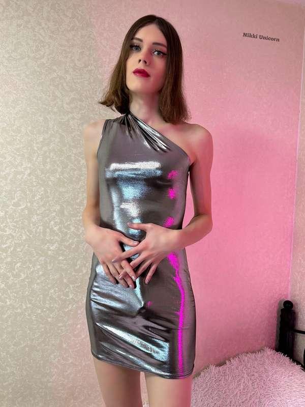 Do you like my dress?