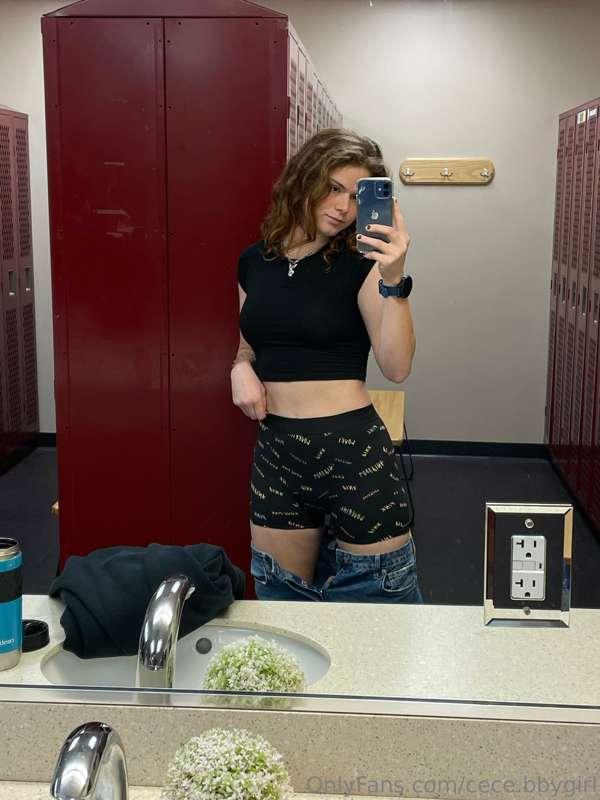 my underwear check from yesterday 🥰