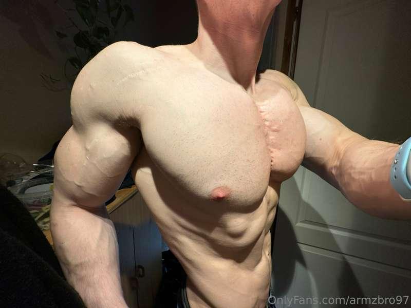 armzbro97 image #1